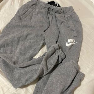 grey nike sweatpants